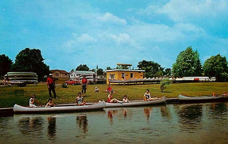 Jolly Redskin Canoe Livery - Vintage Postcard